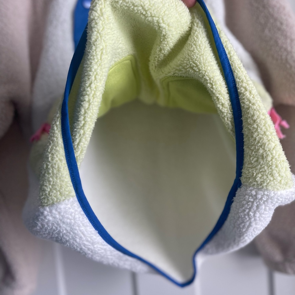 Colorblock Fleece Pullover - Picture 10 of 11